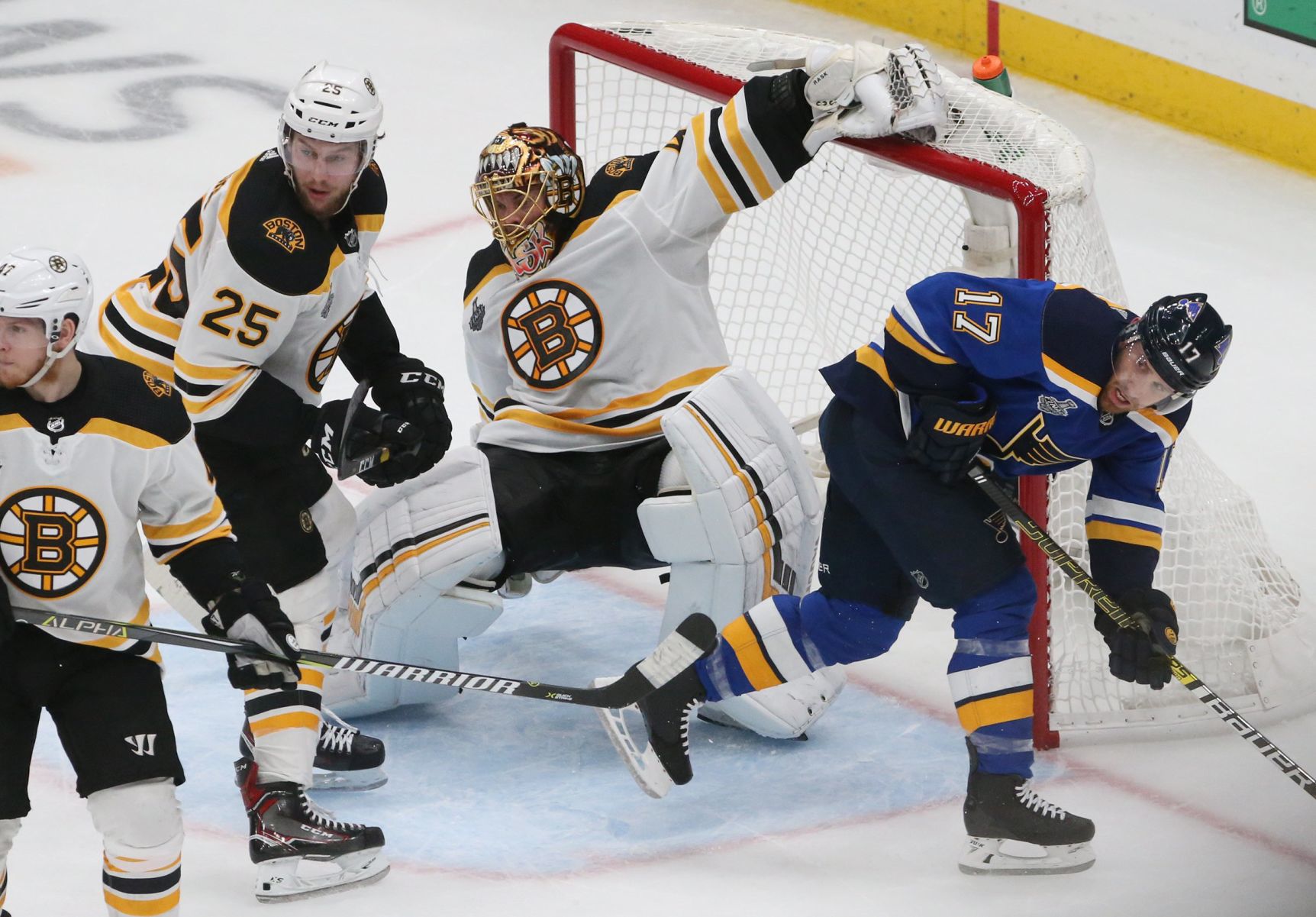 Blues skate in critical Game 6 of the Stanley Cup Final